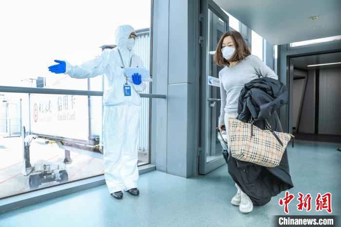 3月起南京机场逐步恢复多条航线。东部机场集团供图  返工客源集中南京恢复多条航线 部分机票价低至百元