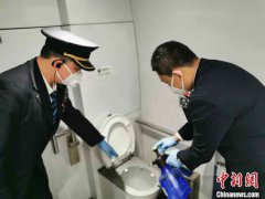 最美“逆行”列车长与列车里飞出的“战疫”之